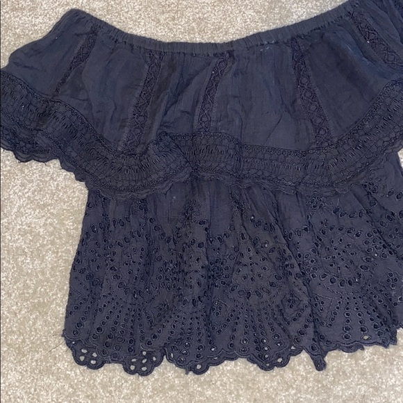 Off the shoulder lace top - Picture 2 of 3